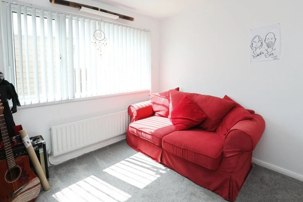 Bootle, Merseyside, L30 0RF - Online Auctions
