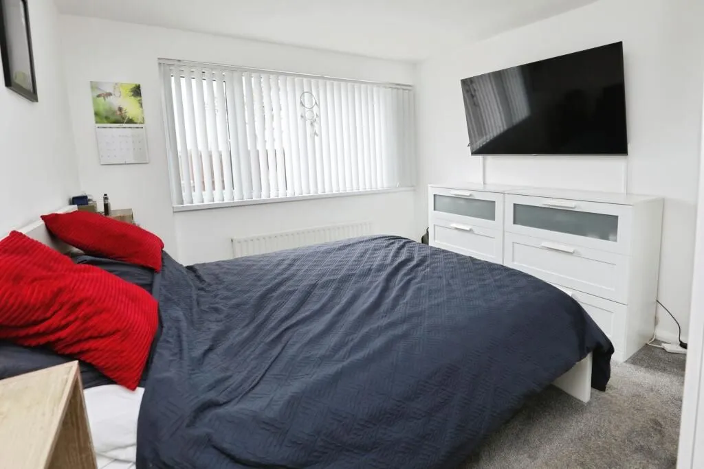Bootle, Merseyside, L30 0RF - Online Auctions