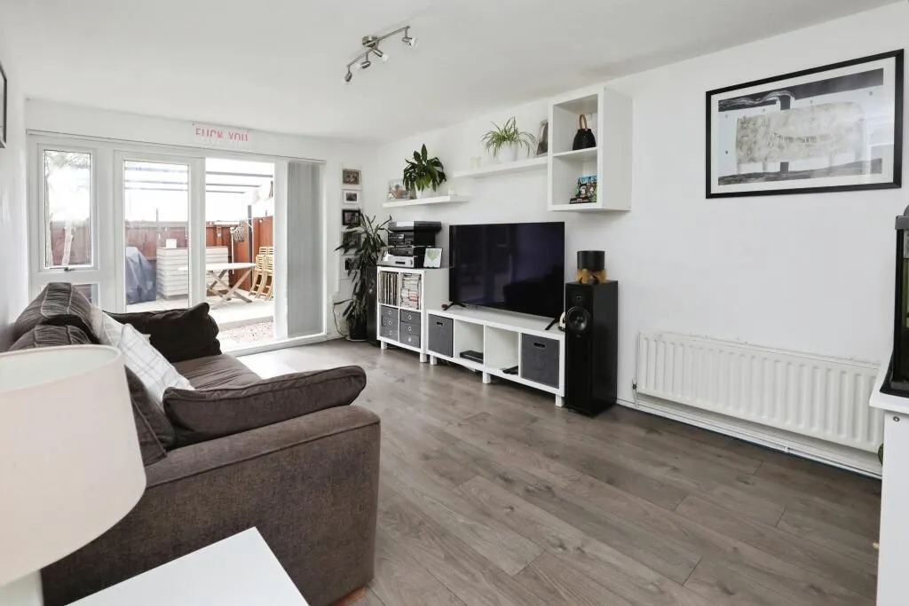 Bootle, Merseyside, L30 0RF - Online Auctions