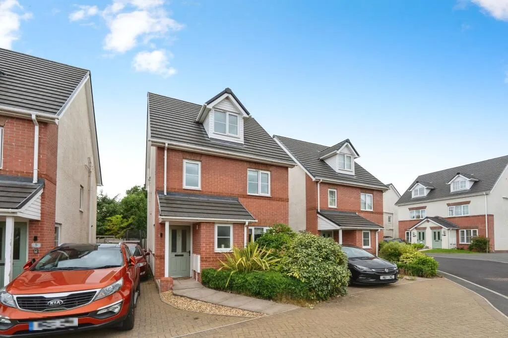 Barrow-in-Furness, Cumbria, LA13 9UJ - Online Auctions