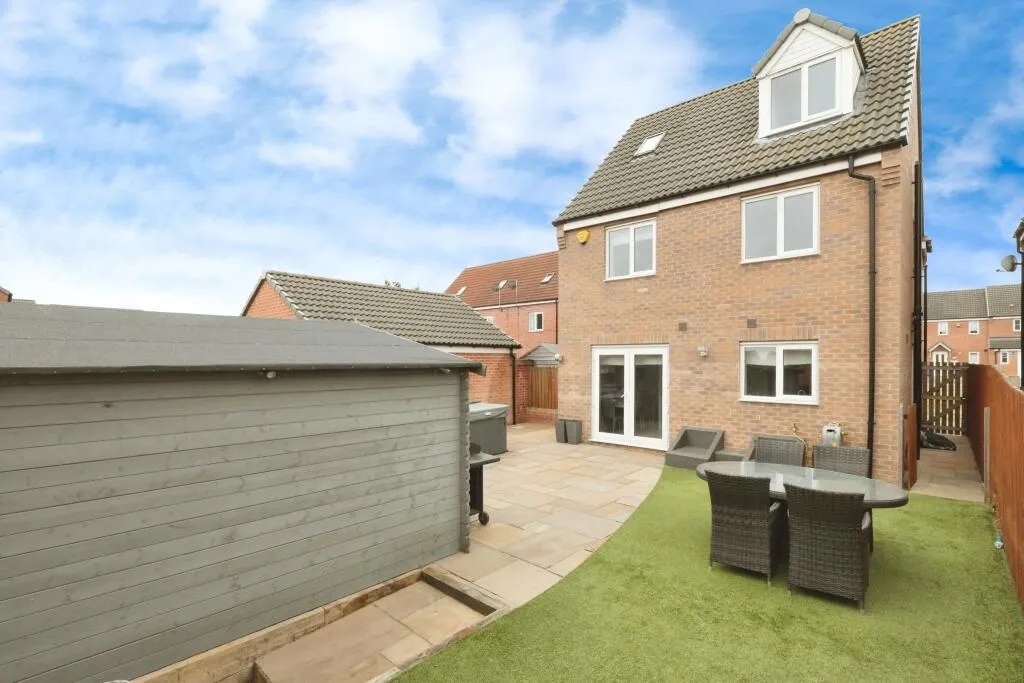 Harworth, Doncaster, South Yorkshire, DN11 8DA - Online Auctions