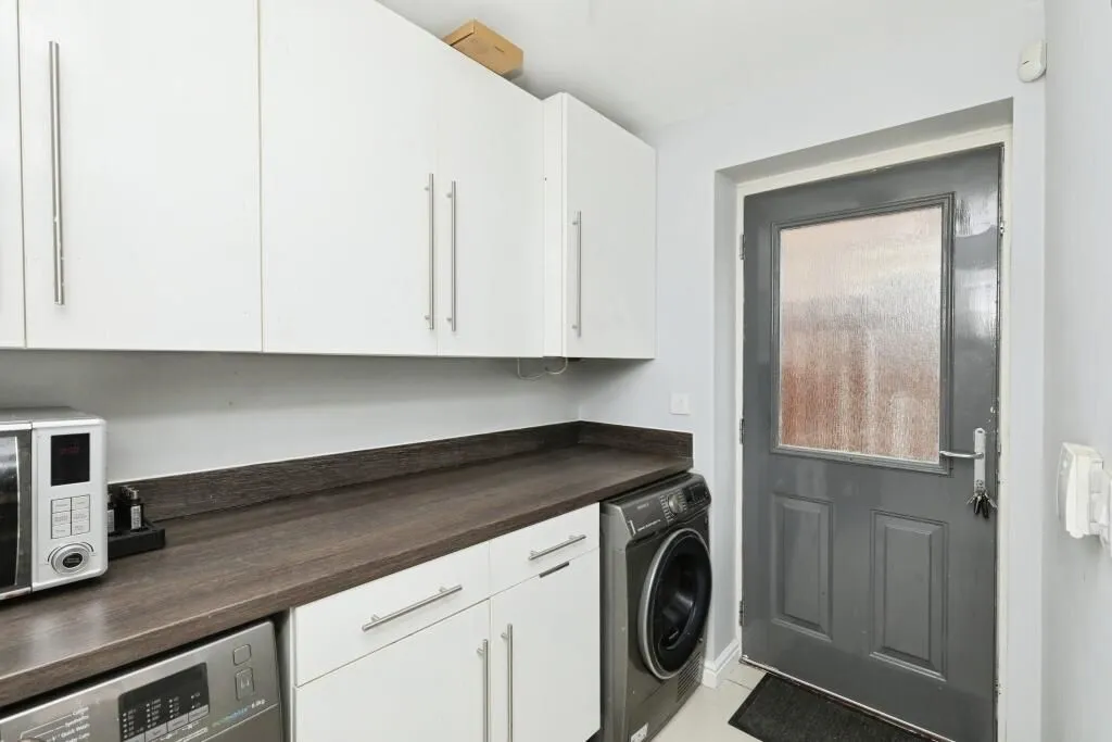 Harworth, Doncaster, South Yorkshire, DN11 8DA - Online Auctions