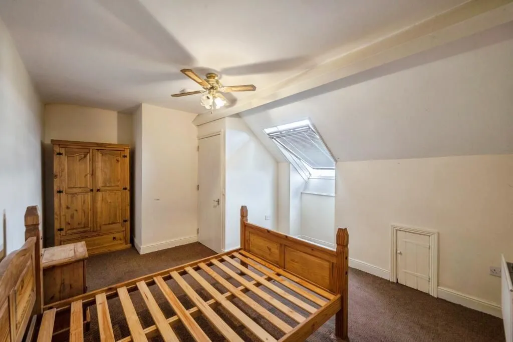 Goldthorpe, Rotherham, South Yorkshire, S63 9HH - Online Auctions