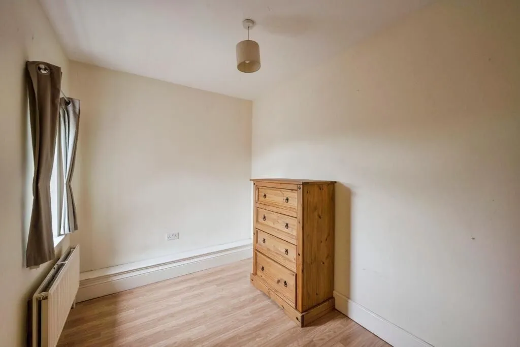 Goldthorpe, Rotherham, South Yorkshire, S63 9HH - Online Auctions