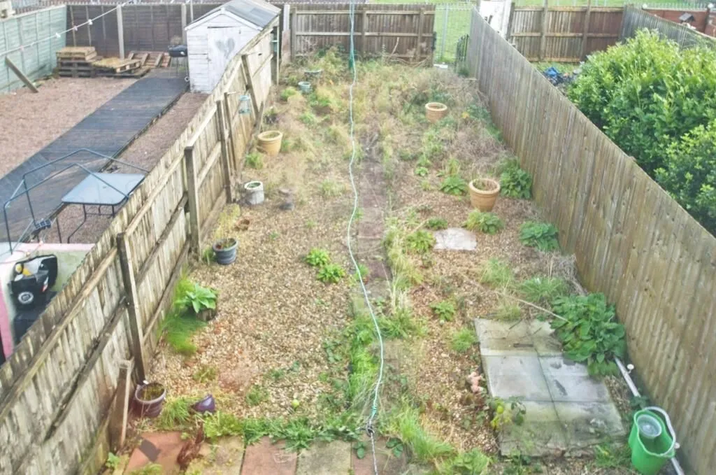 Cardiff, South Glamorgan, CF24 2TF - Online Auctions