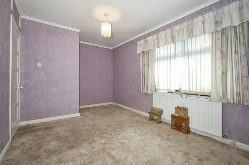 Cardiff, South Glamorgan, CF24 2TF - Online Auctions