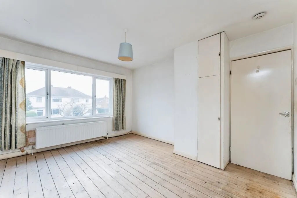 Whitby, Ellesmere Port, Merseyside, CH65 6PA - Online Auctions