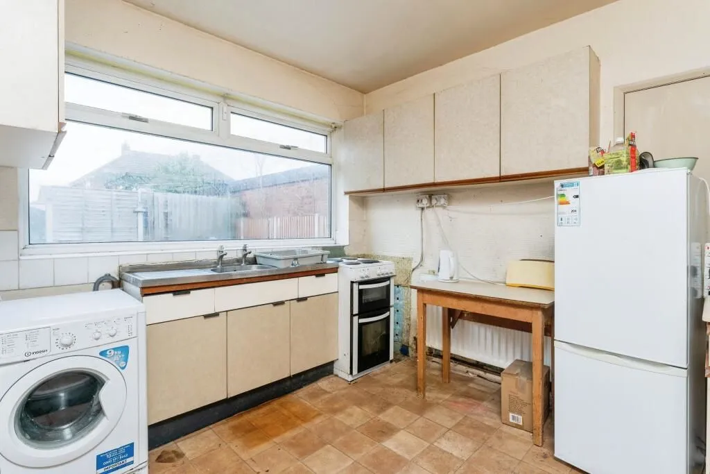 Whitby, Ellesmere Port, Merseyside, CH65 6PA - Online Auctions