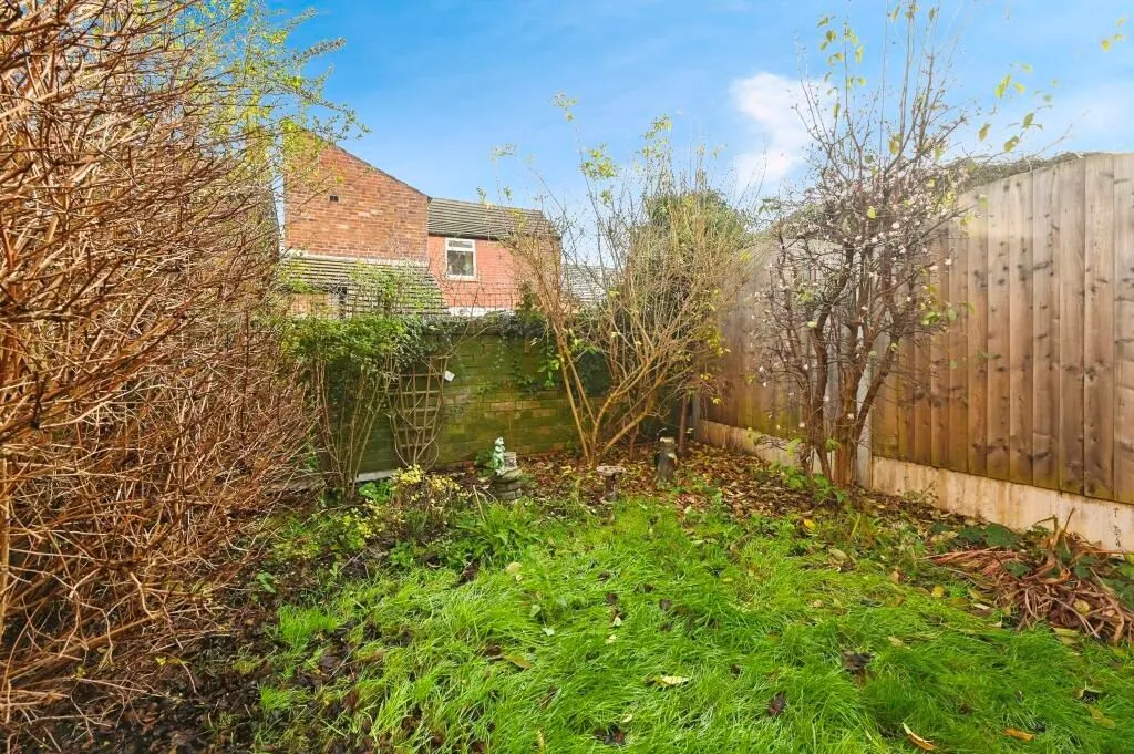 Mansfield, Nottinghamshire, NG18 1TG - Online Auctions