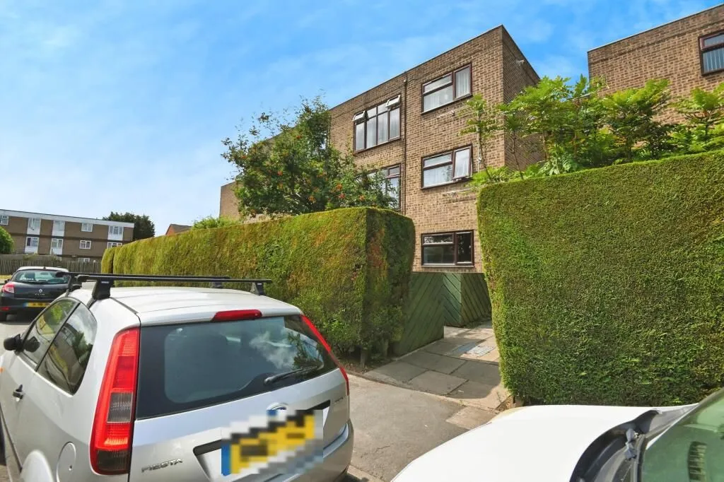 64 Heathmere Drive, Birmingham, West Midlands, B37 5EU - Online Auctions