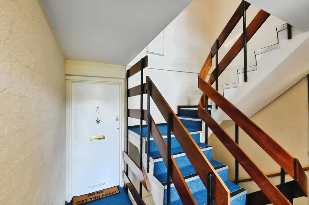 64 Heathmere Drive, Birmingham, West Midlands, B37 5EU - Online Auctions
