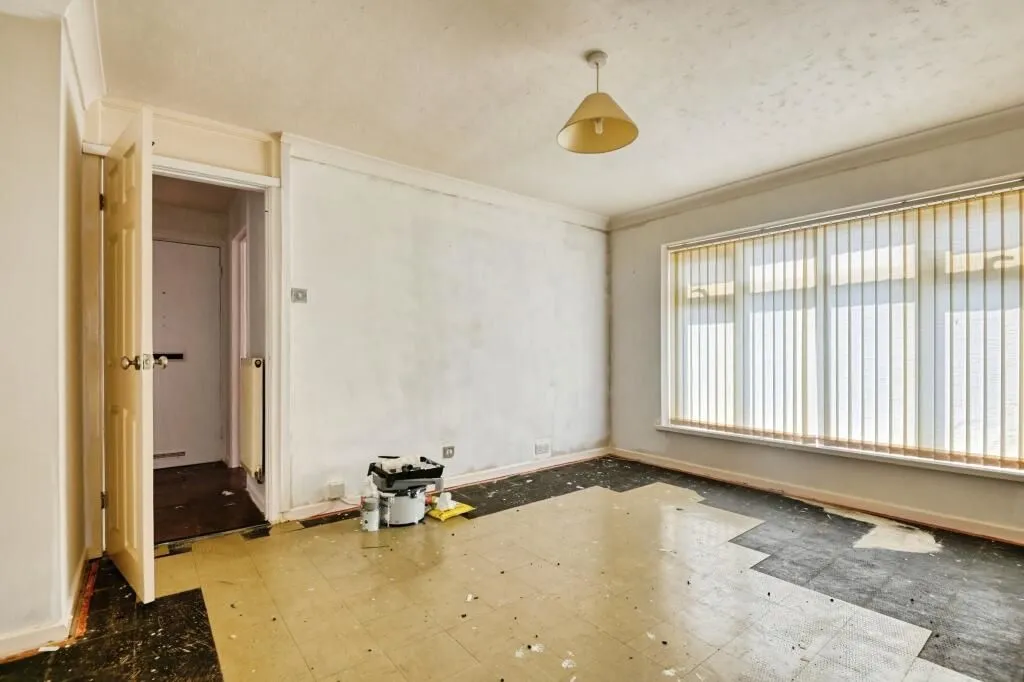 64 Heathmere Drive, Birmingham, West Midlands, B37 5EU - Online Auctions
