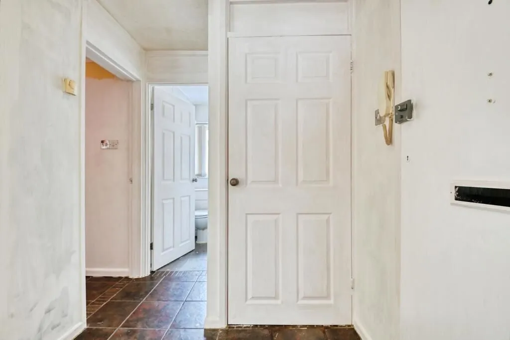 64 Heathmere Drive, Birmingham, West Midlands, B37 5EU - Online Auctions