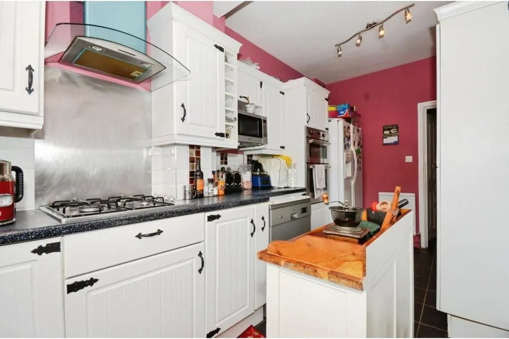 Harrow, Middlesex, HA1 3BS - Online Auctions