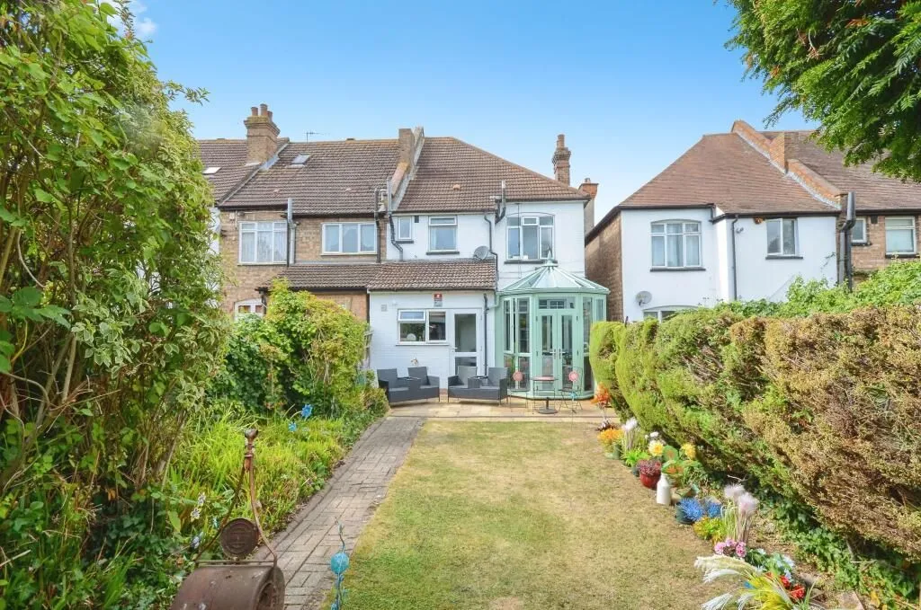 Harrow, Middlesex, HA1 3BS - Online Auctions