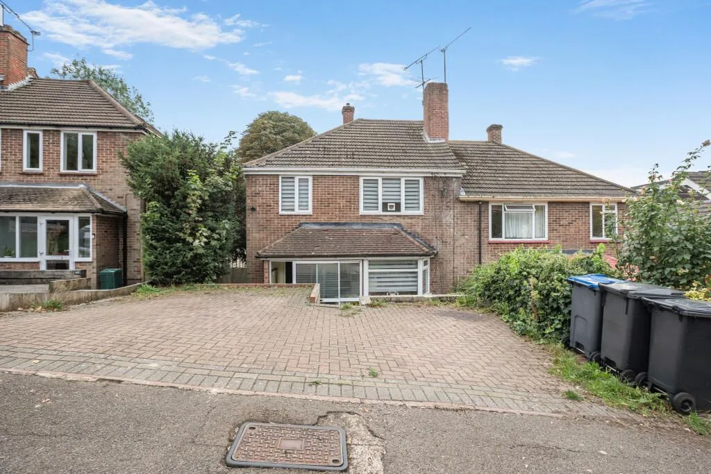 Purley, Surrey, CR8 4BJ - Online Auctions