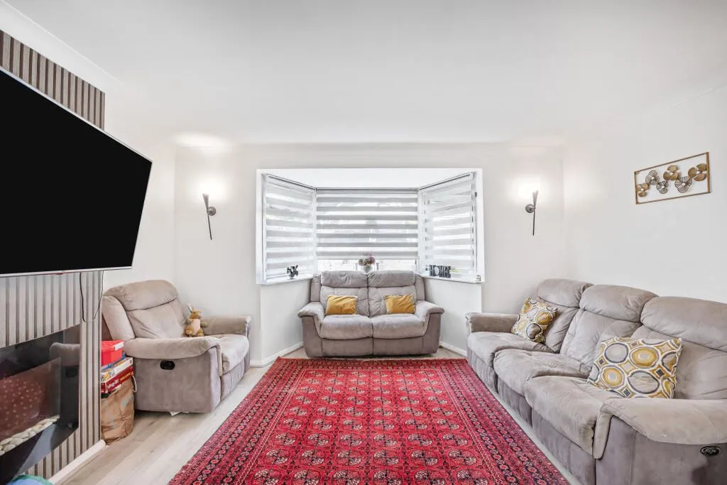 Purley, Surrey, CR8 4BJ - Online Auctions