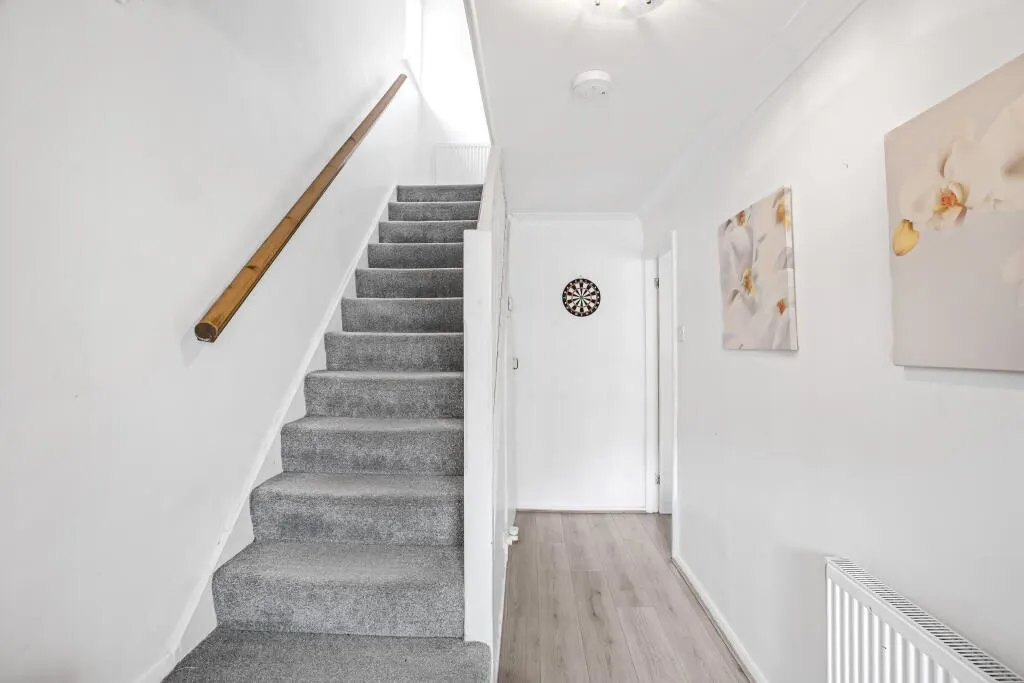 Purley, Surrey, CR8 4BJ - Online Auctions