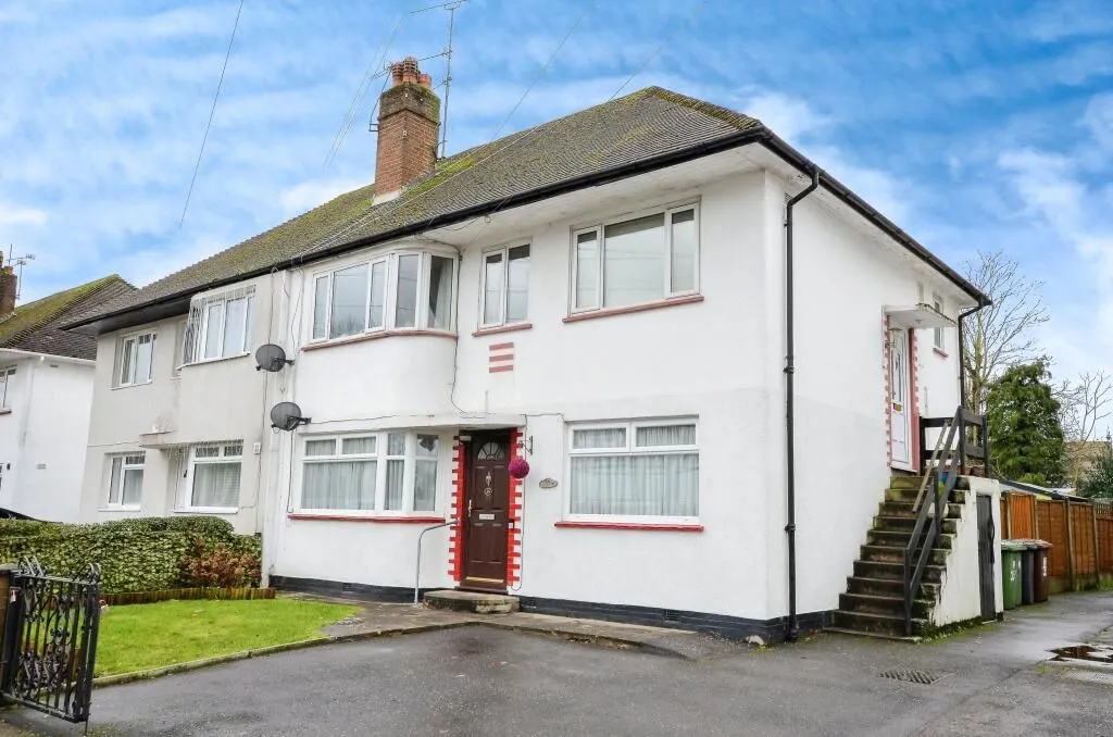 Borehamwood, Hertfordshire, WD6 1NL - Online Auctions