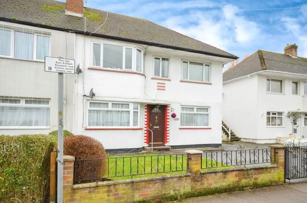 Borehamwood, Hertfordshire, WD6 1NL - Online Auctions