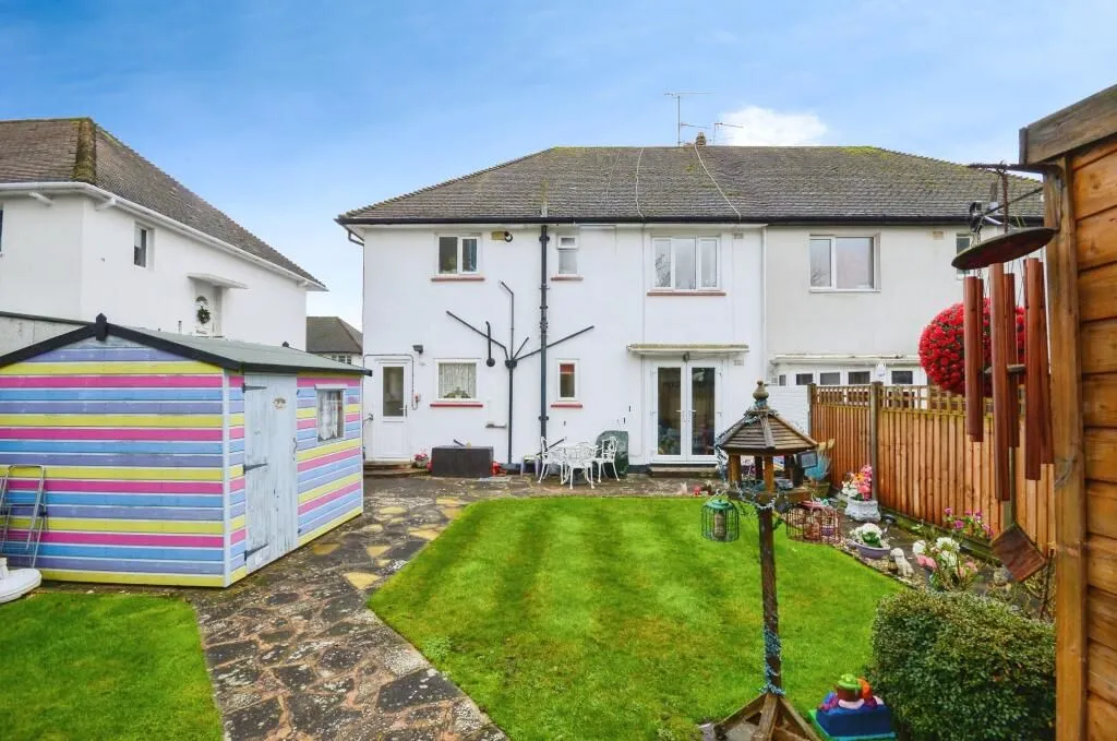 Borehamwood, Hertfordshire, WD6 1NL - Online Auctions