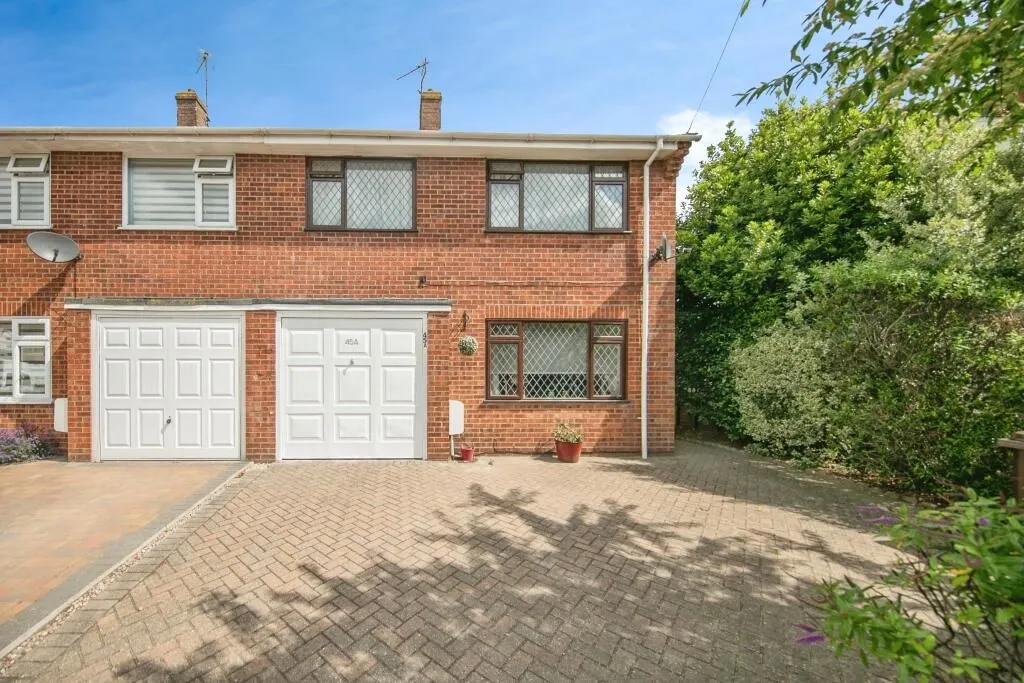 Colchester, Essex, CO4 3JF - Online Auctions