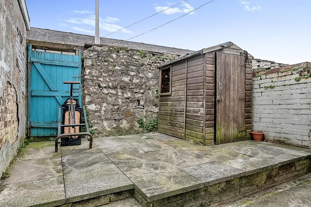 Clitheroe, Lancashire, BB7 1NF - Online Auctions