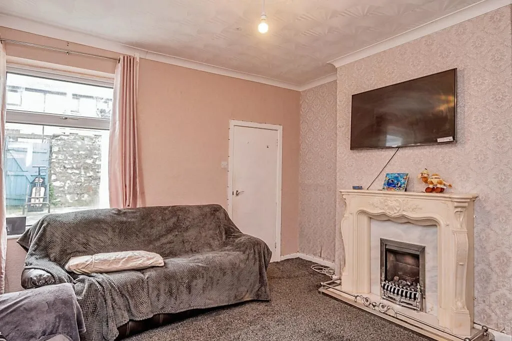 Clitheroe, Lancashire, BB7 1NF - Online Auctions