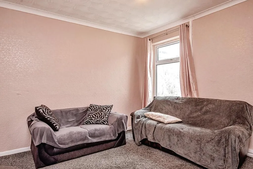 Clitheroe, Lancashire, BB7 1NF - Online Auctions