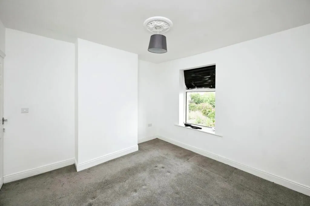 Mansfield Woodhouse, Nottinghamshire, NG19 8ED - Online Auctions