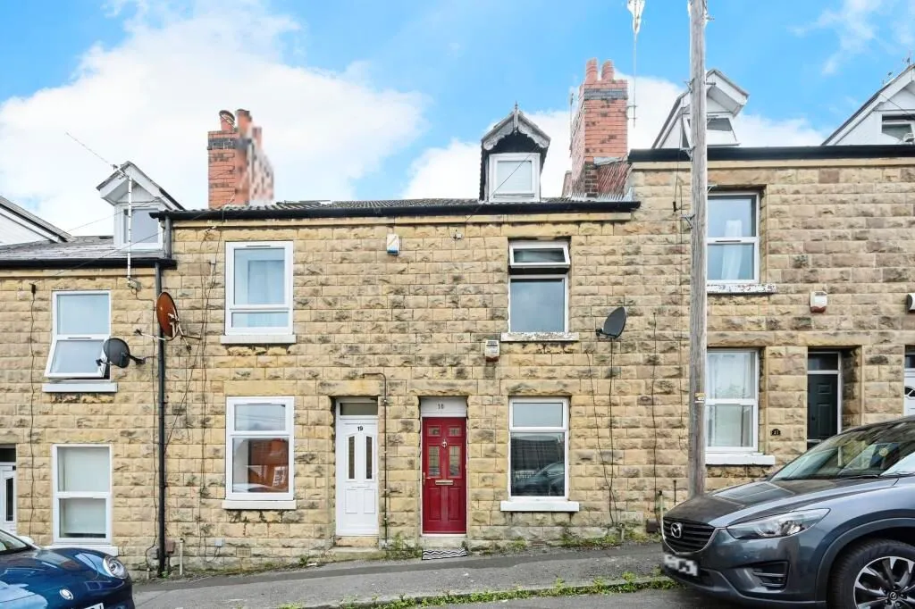 Mansfield Woodhouse, Nottinghamshire, NG19 8ED - Online Auctions