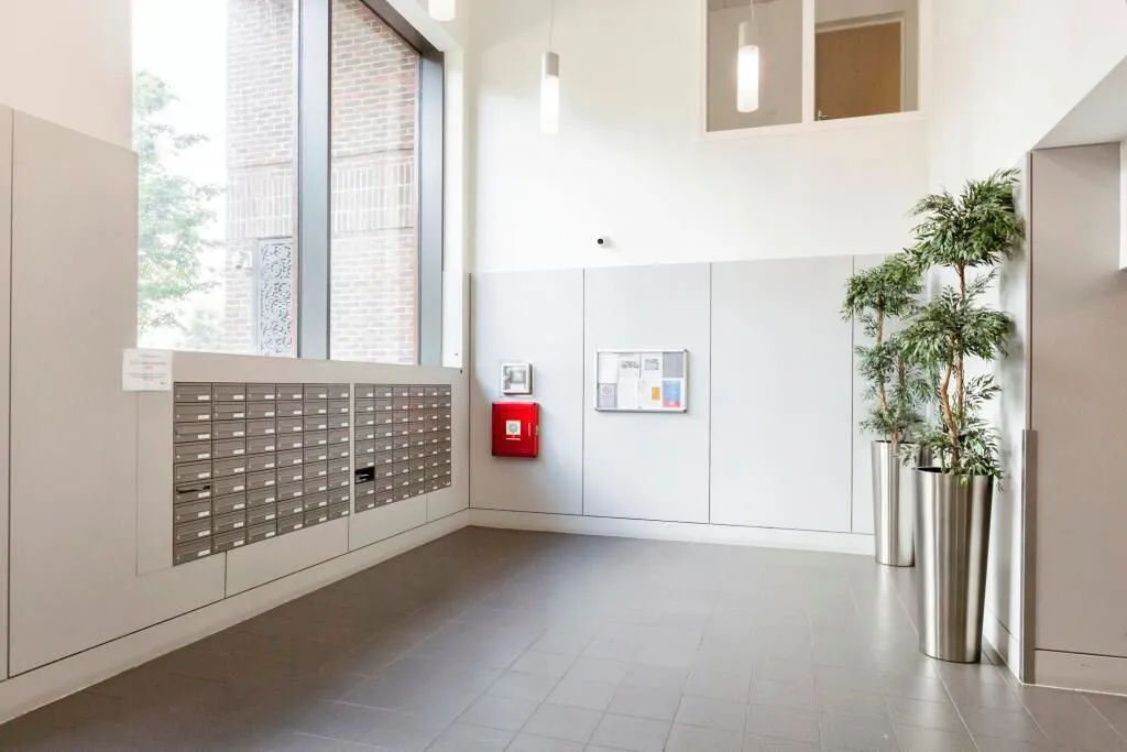Connaught Heights, 2 Agnes George Walk, London, E16 2FP - Online Auctions