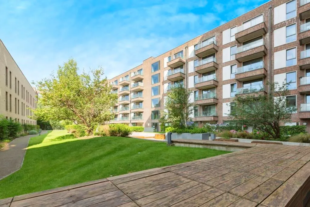 Connaught Heights, 2 Agnes George Walk, London, E16 2FP - Online Auctions