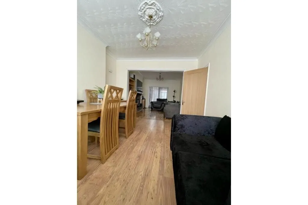 St. Helens, Merseyside, WA11 7BU - Online Auctions