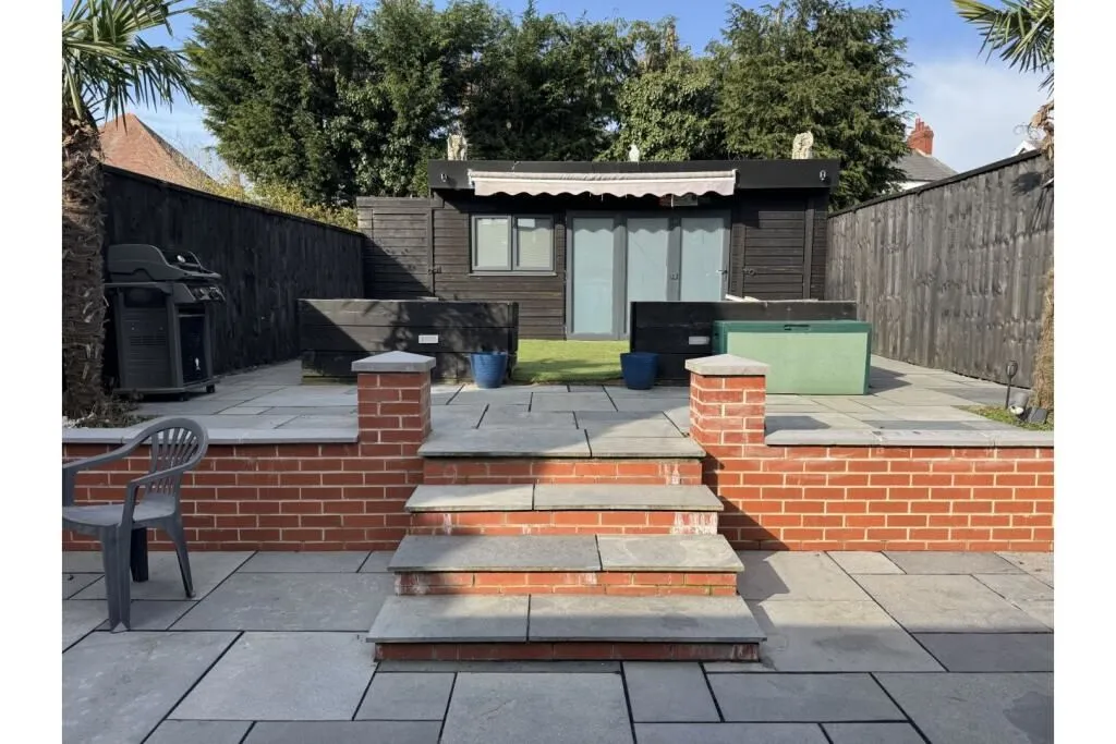 St. Helens, Merseyside, WA11 7BU - Online Auctions