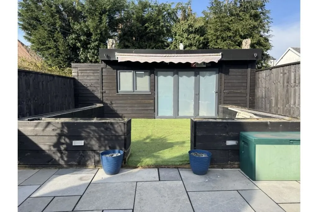 St. Helens, Merseyside, WA11 7BU - Online Auctions