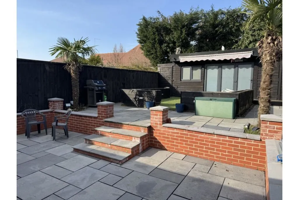 St. Helens, Merseyside, WA11 7BU - Online Auctions