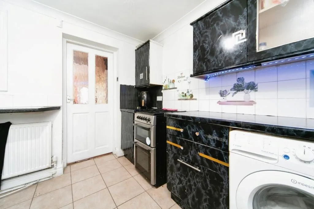 Liverpool, Merseyside, L6 6BX - Online Auctions
