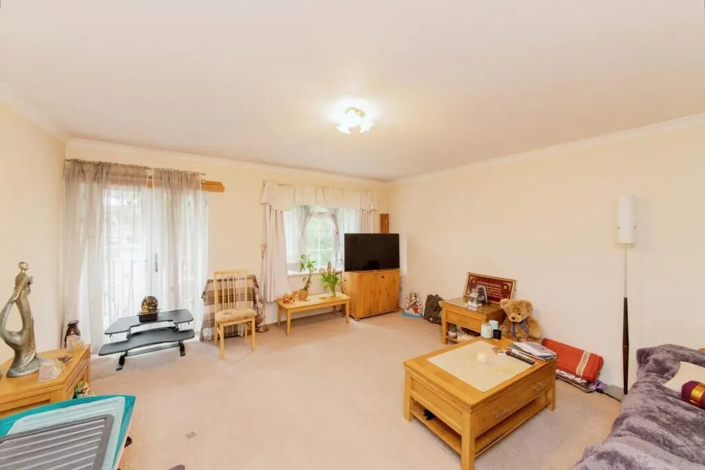 STANMORE, Middlesex, HA7 1QX - Online Auctions