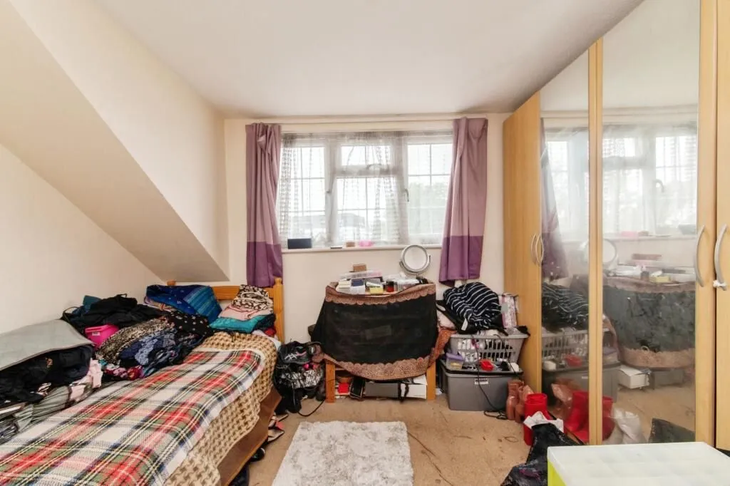 STANMORE, Middlesex, HA7 1QX - Online Auctions