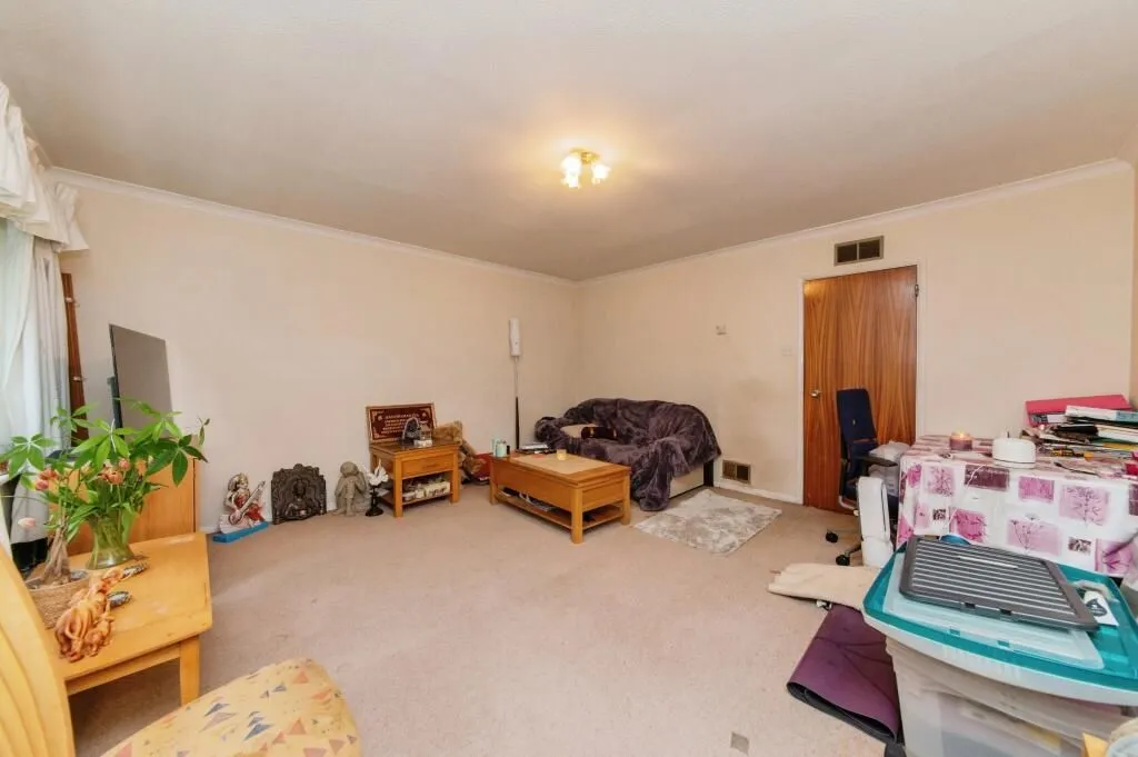STANMORE, Middlesex, HA7 1QX - Online Auctions