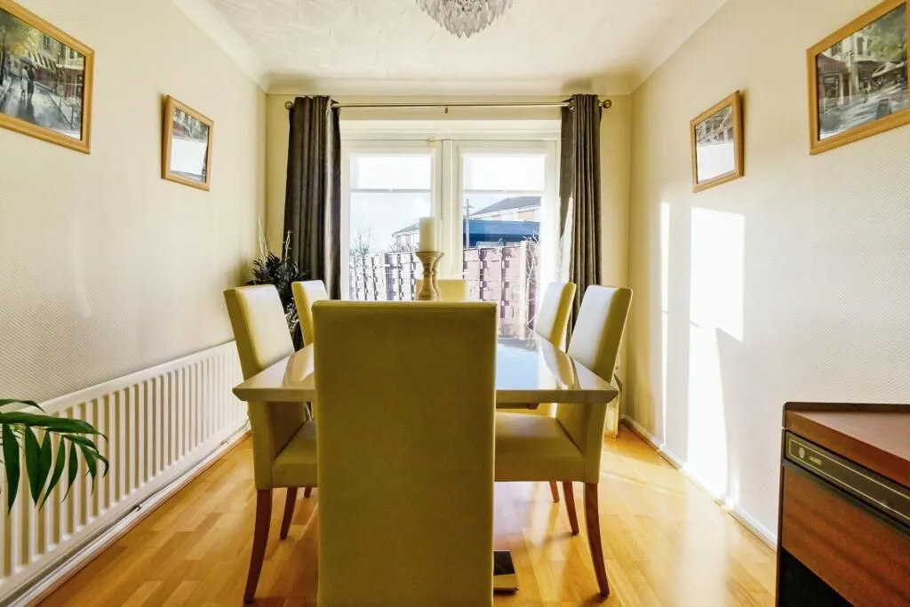 Radcliffe, Manchester, Lancashire, M26 3UA - Online Auctions