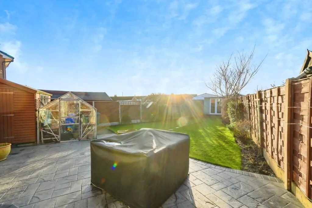 Radcliffe, Manchester, Lancashire, M26 3UA - Online Auctions