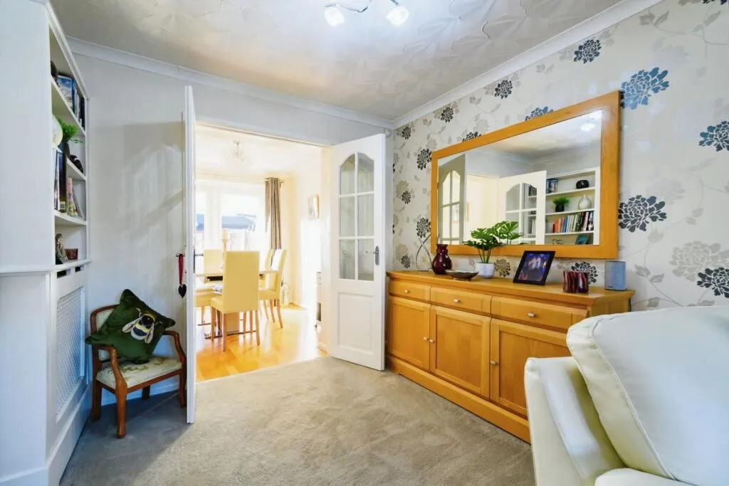 Radcliffe, Manchester, Lancashire, M26 3UA - Online Auctions