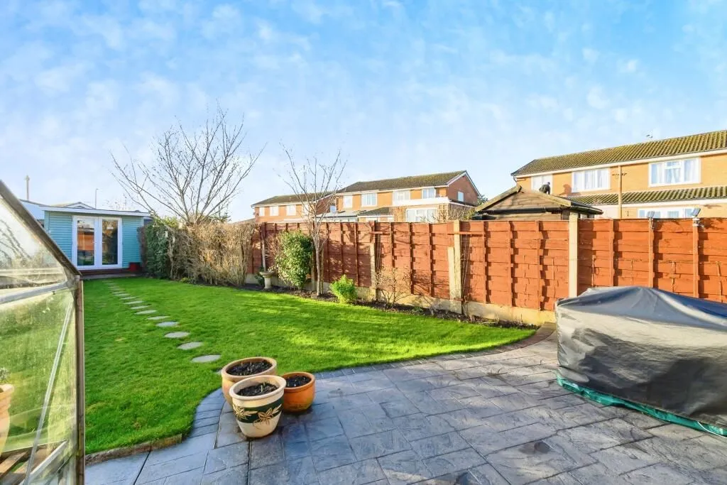 Radcliffe, Manchester, Lancashire, M26 3UA - Online Auctions
