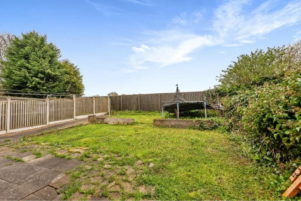 Bradford, West Yorkshire, BD4 9BH - Online Auctions