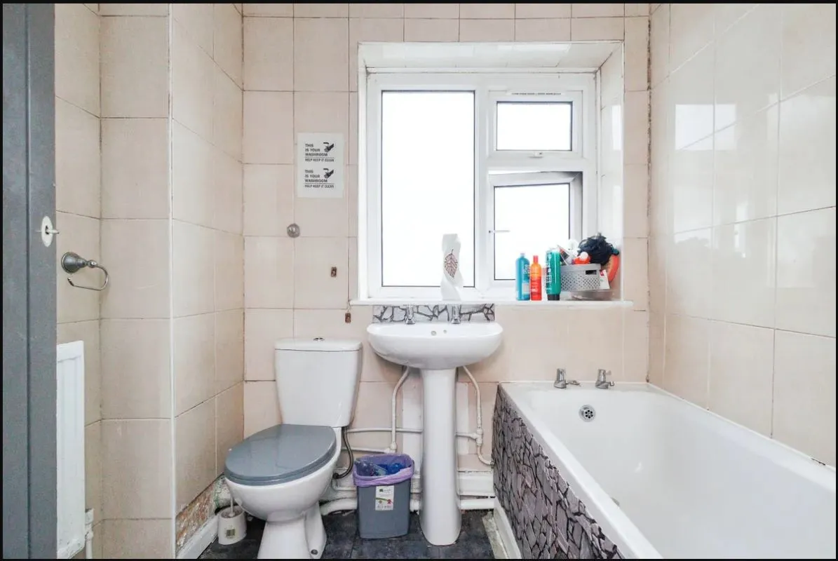 Failsworth, Manchester, Lancashire, M35 0LB - Online Auctions