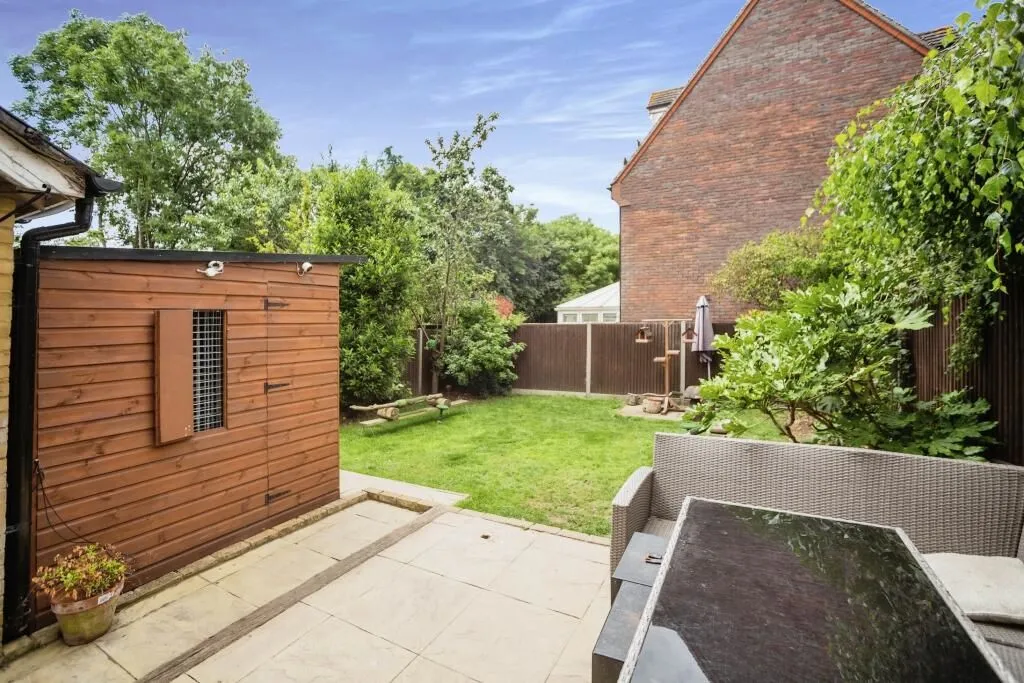 Dartford, Kent, DA2 6PL - Online Auctions