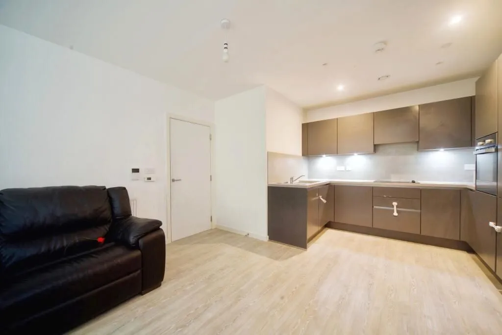 Chamberlain Court, 15 Ironworks Way, London, E13 9GF - Online Auctions