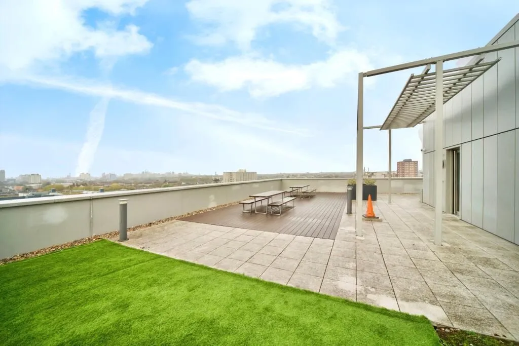 Chamberlain Court, 15 Ironworks Way, London, E13 9GF - Online Auctions